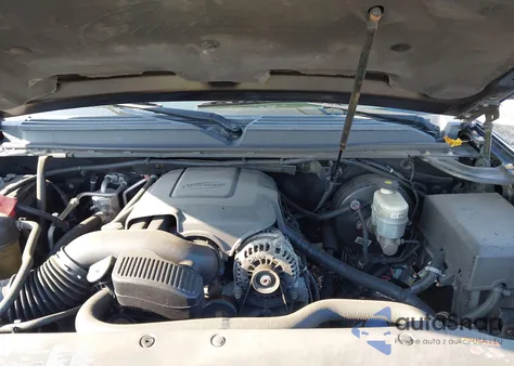 2013 Cadillac Escalade Luxury z USA, uszkodzony, nr VIN 1GYS4BEF7DR207955